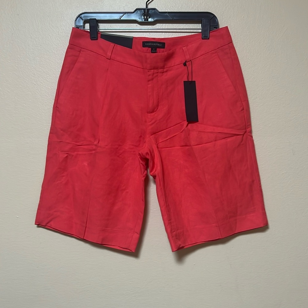 Banana Republic 10.5” Avery Shorts Size 4